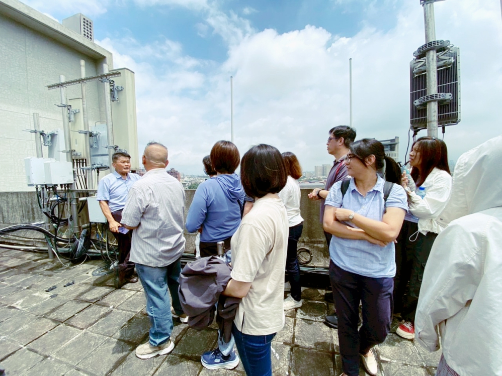 - 報新聞 Mega News S 89448471 Fotor