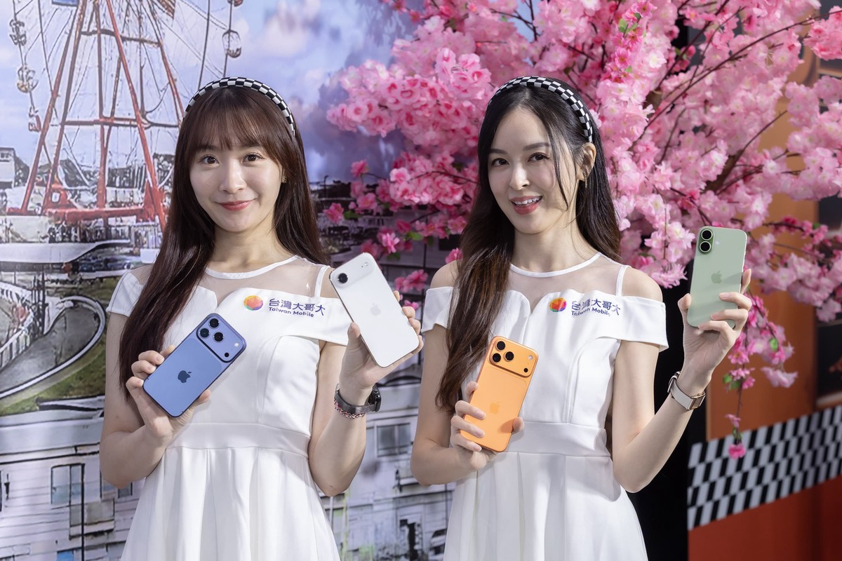 台灣大開賣iPhone 17 「AI 女神」李珠珢化身F1最美榮譽旗手 5 a7c86d34 d5ad 467d 9bf1 63a5a156be17 175827489917233536205850200 1