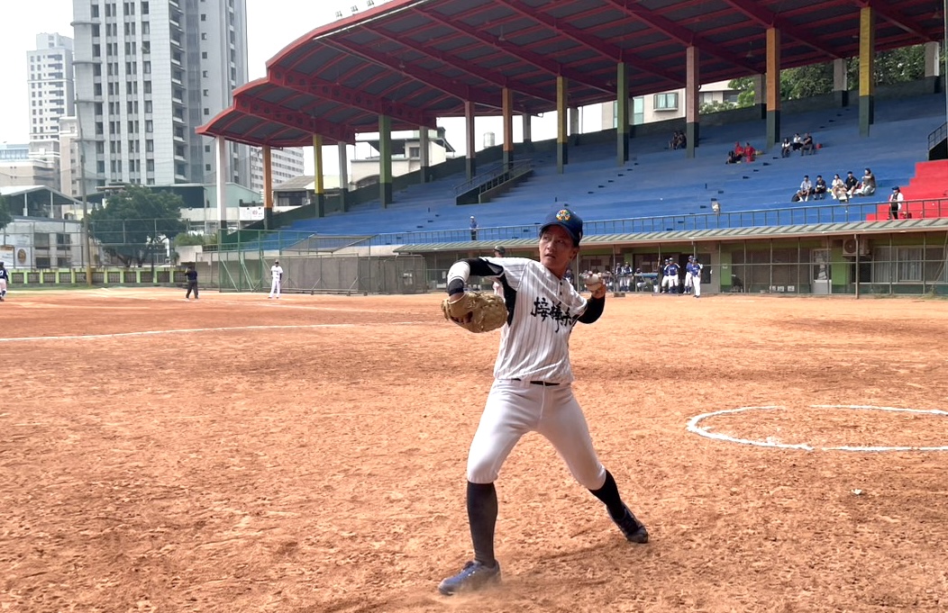 - 報新聞 Mega News 圖說接棒未來女子棒球隊多位球員有望入選中華隊期盼在亞洲盃再創佳績頂新和德文教基金會提供 2