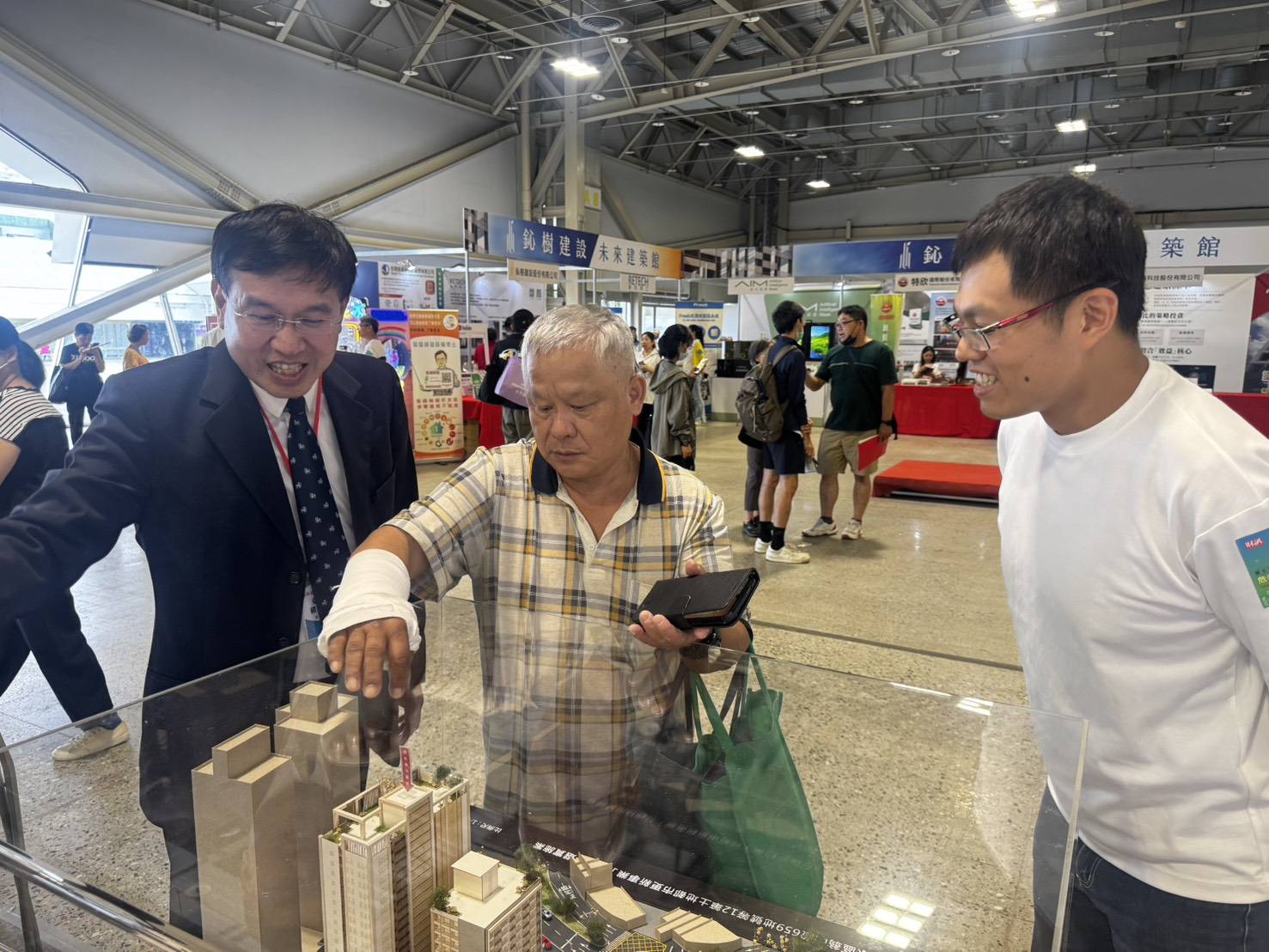 李局長正偉現場解說