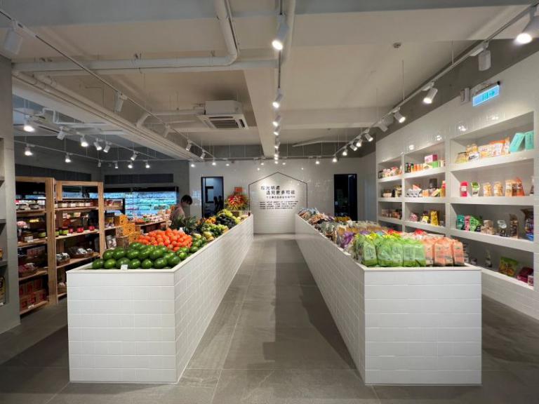 跨越產銷鴻溝 竹北農會光明門市開幕打造農業與科技的永續生態圈 4 20251003191943 0385b494