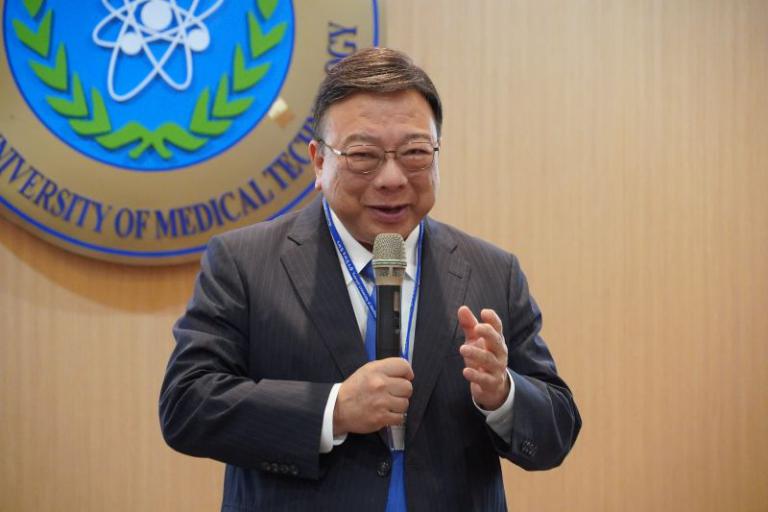 共創AI通識新篇章 跨校研討會聚焦智慧創新與教育永續 4 20251003192311 bfe40502