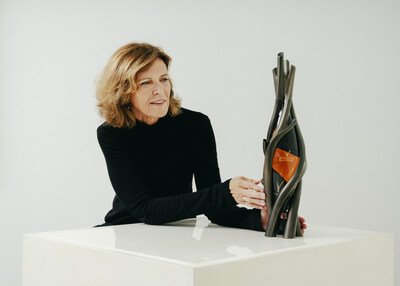 Jeanne Gang and Gordon & MacPhail 85 Years Old from Glenlivet Distillery Decanter – Credit: GORDON & MACPHAIL Jeanne Gang and Gordon & MacPhail 85 Years Old from Glenlivet Distillery Decanter – Credit: GORDON & MACPHAIL