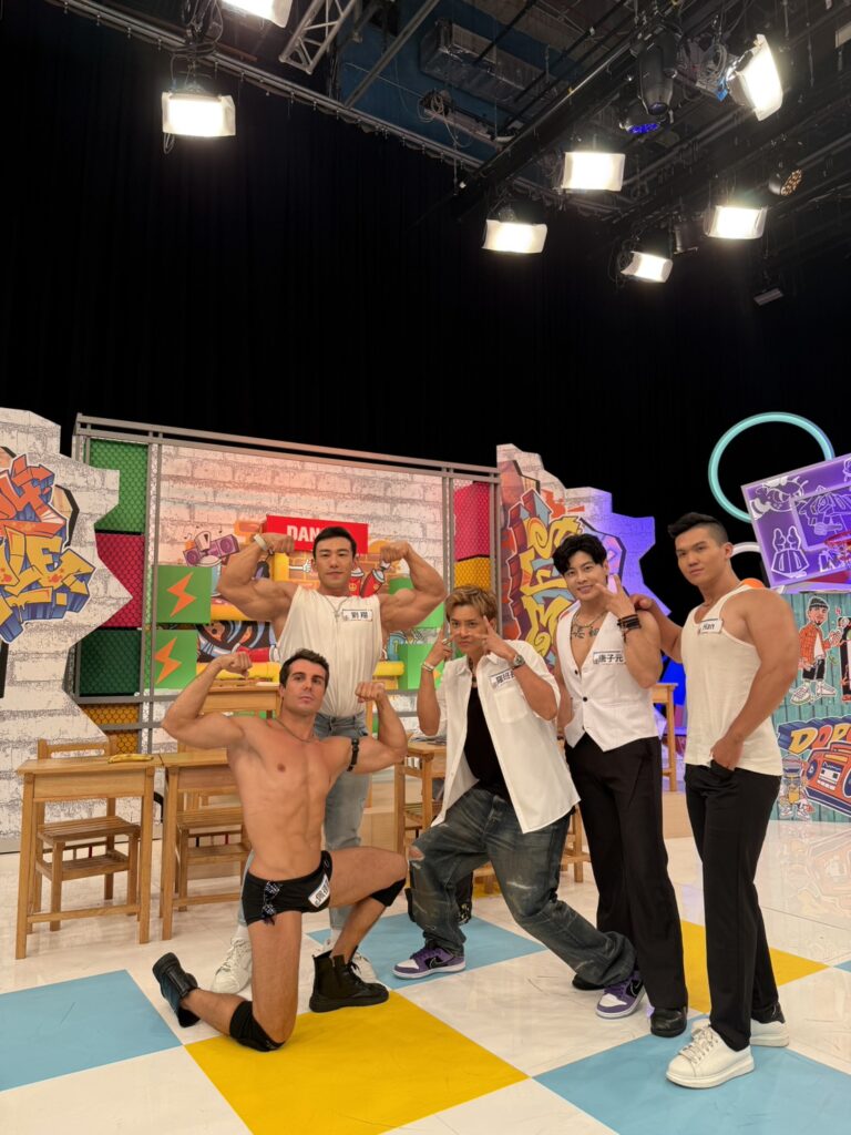 猛男來襲!《綜藝OK啦》唐子元鹹濕互動何妤玟,哈孝遠被劉翔公主抱掀轟動 2 S 223887367 0